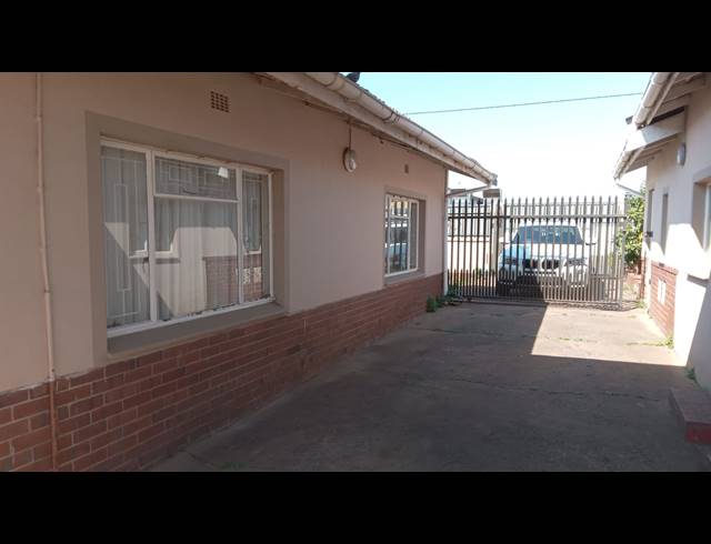 4 BEDROOM HOUSE FOR SALE IN NEWHOLME